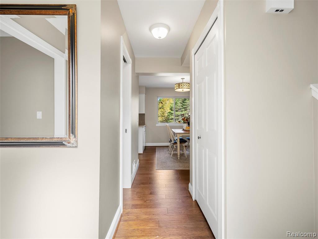 864 Dressler Lane, Rochester Hills, MI 48307 — Photo 24