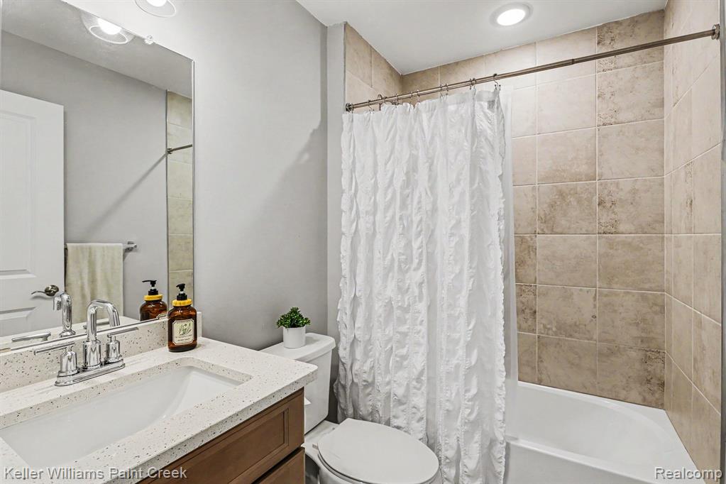 750 Huntley Lane, Troy, MI 48085 — Photo 13