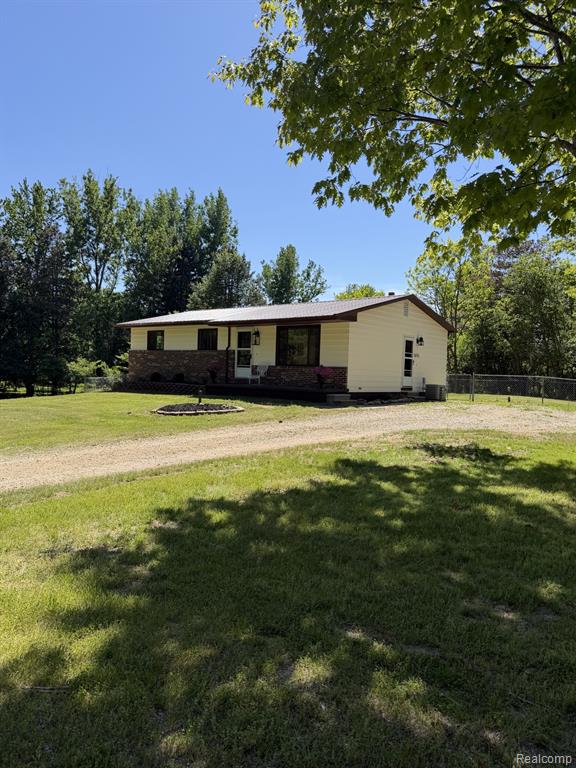 5215 Schlaud Road, North Branch, MI 48461 — Photo 2