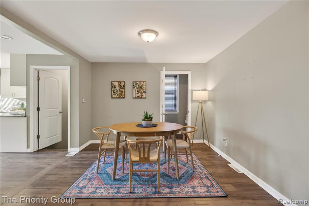 636 Lakeview Drive, White Lake, MI — Photo 10