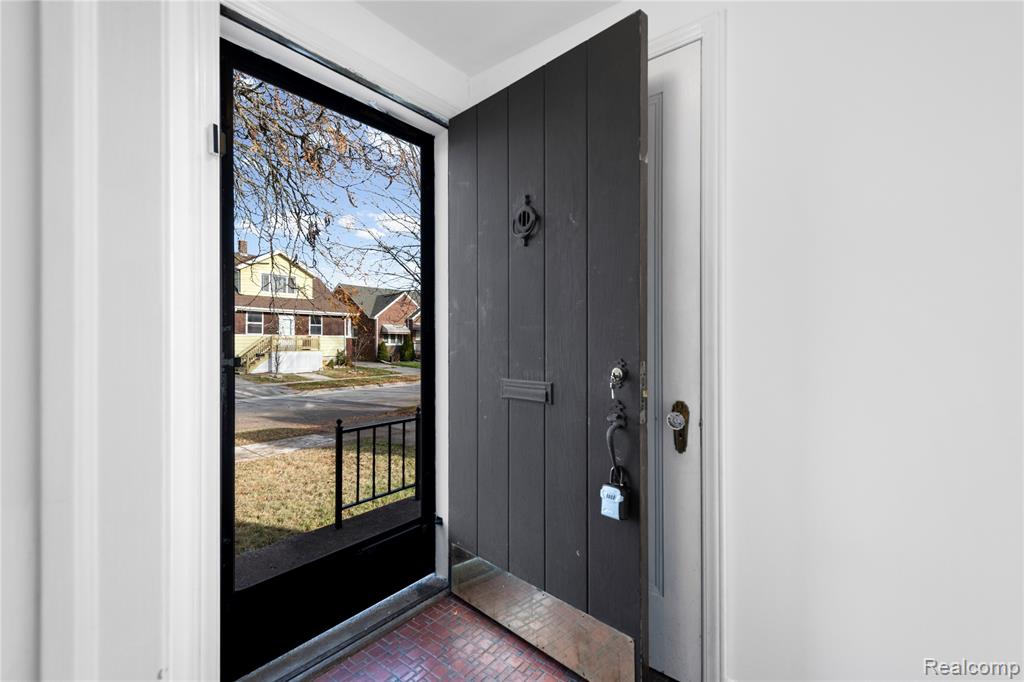 8060 Edward Avenue, Center Line, MI 48015 — Photo 5