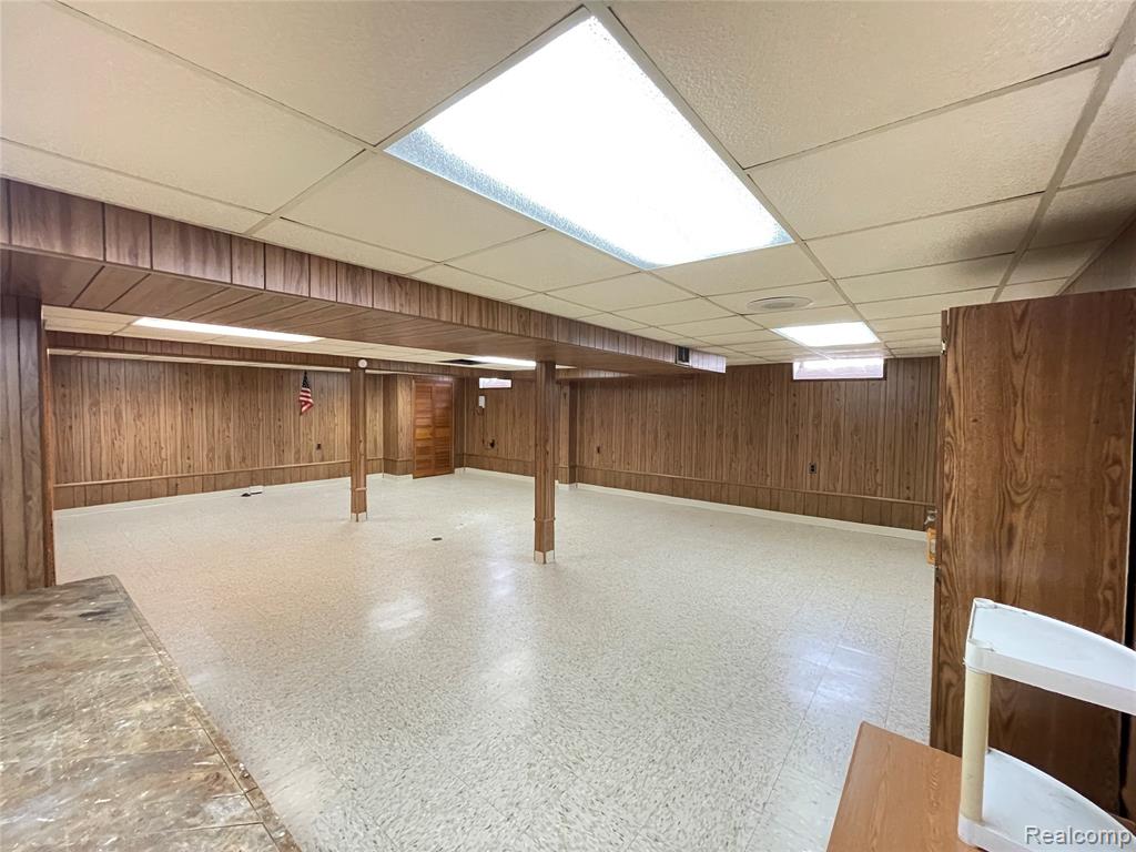 32827 DOVER Avenue, Warren, MI 48088 — Photo 42