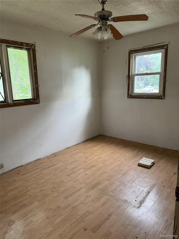 824 Harbor Avenue, Monroe, MI 48162 — Photo 5