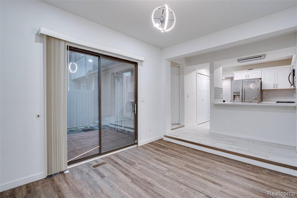 6265 Potomac Circle, West Bloomfield, MI — Photo 20