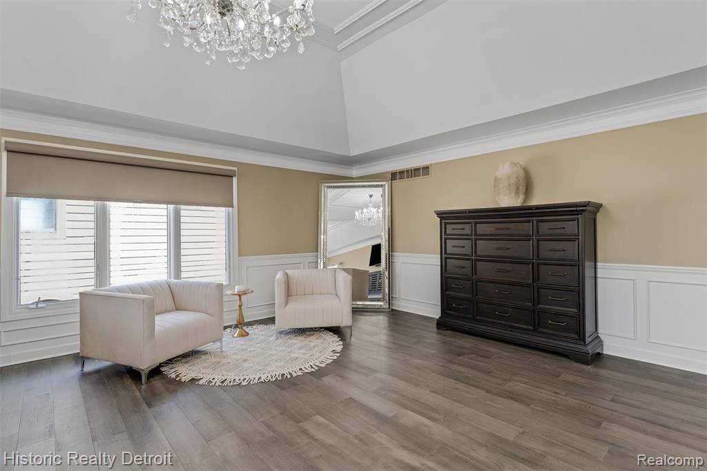 5695 N Branford Drive N, West Bloomfield, MI — Photo 39