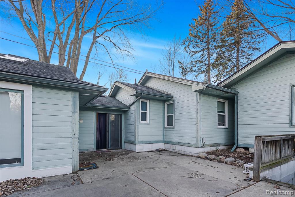 5336 Mansfield Avenue, Sterling Heights, MI 48310 — Photo 4