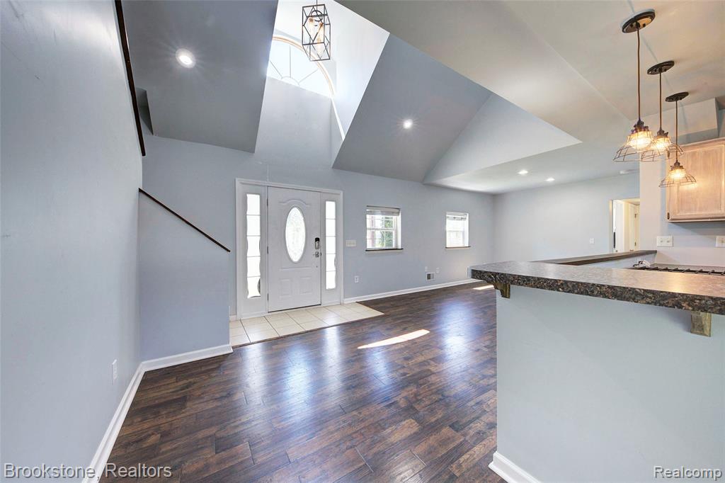 4458 Seeden Street, Waterford, MI 48329 — Photo 15