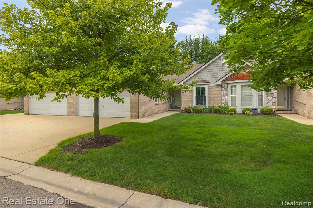 41432 Haggerty Woods Court, Canton, MI 48187 — Photo 3