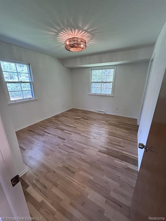 6037 BROOKWOOD Drive, Burton, MI 48509 — Photo 9