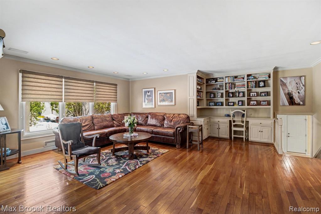 22724 King Richard Court, Beverly Hills, MI 48025 — Photo 16