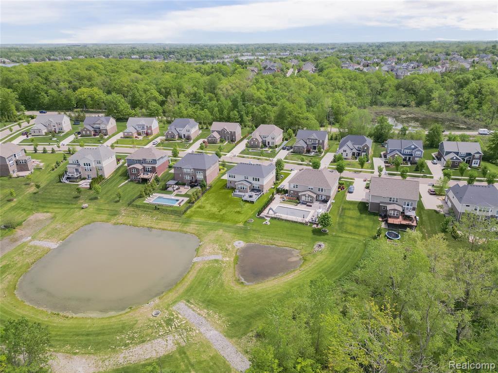 24503 Scenic Drive, South Lyon, MI 48178 — Photo 66