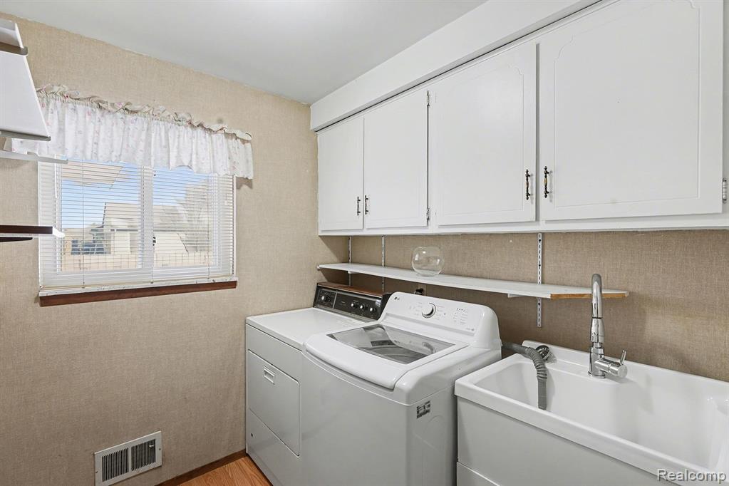 4135 Rose Mary Drive, Sterling Heights, MI 48310 — Photo 18