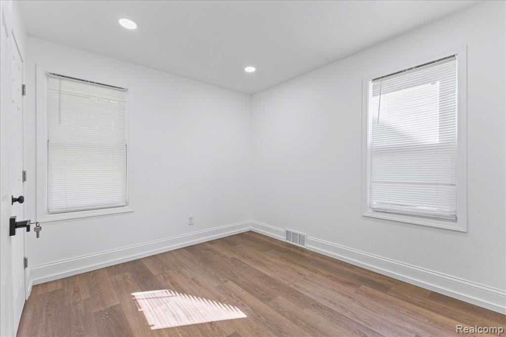 11729 Sanford Street, Detroit, MI 48205 — Photo 14