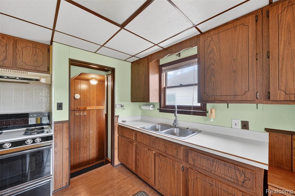 619 Highland Avenue, Lincoln Park, MI 48146 — Photo 12