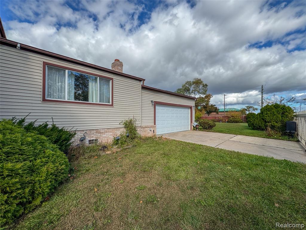 991 E Euclid Street, Detroit, MI 48211 — Photo 10