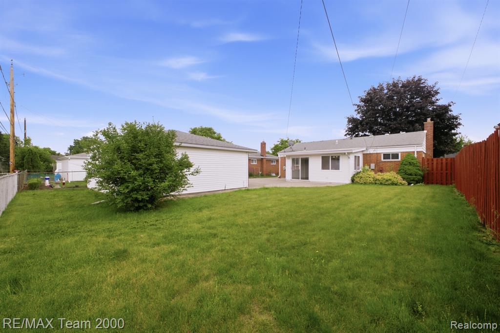 8512 Norborne Avenue, Dearborn Heights, MI 48127 — Photo 28