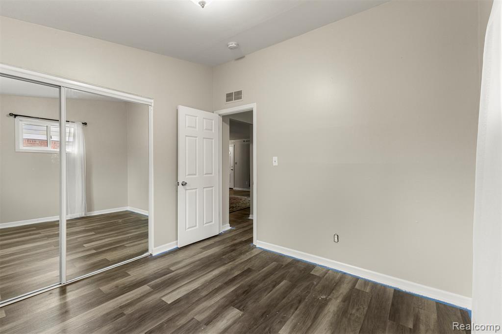 5367 Vivian Street, Dearborn Heights, MI 48125 — Photo 20