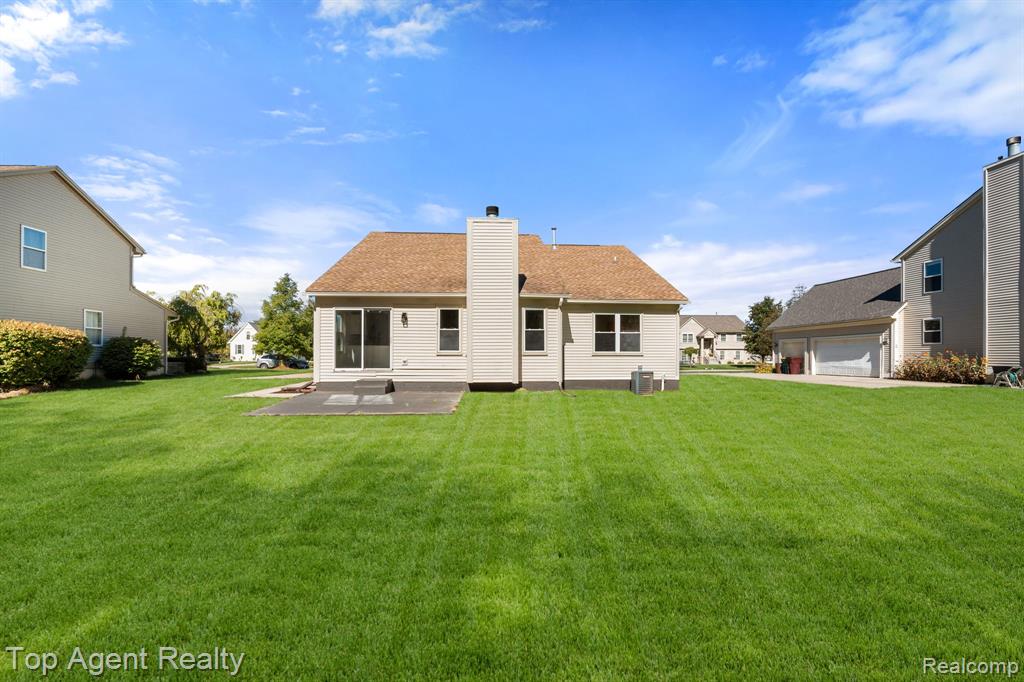 42773 Maude Court, Van Buren, MI 48111 — Photo 32