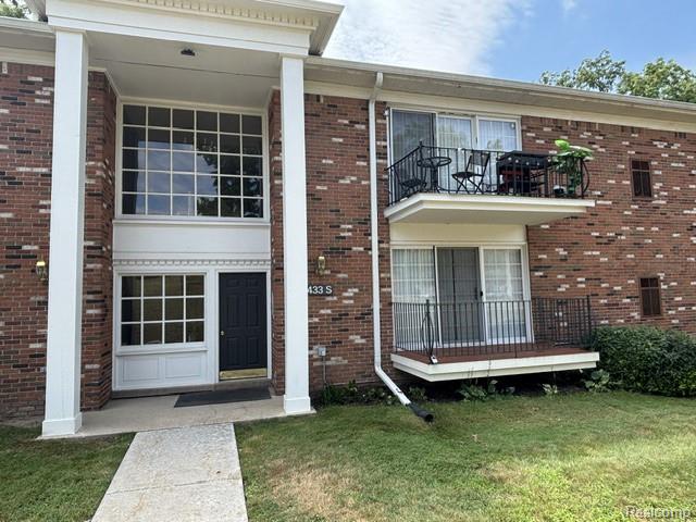 433 Fox Hills Drive S, Bloomfield Hills, MI 48304