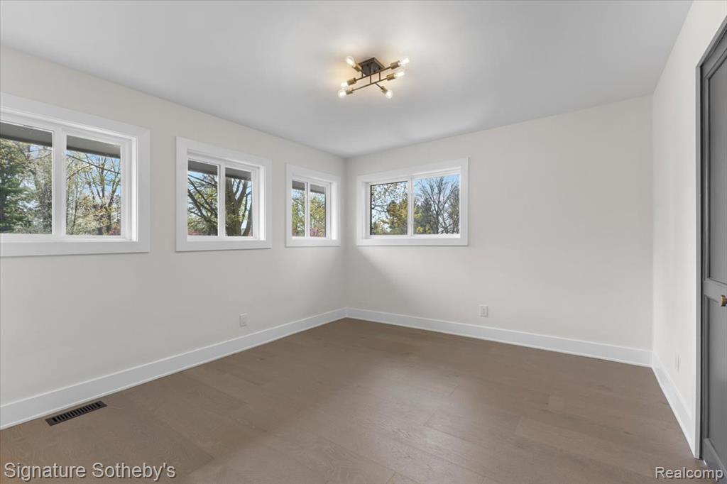 6895 Dublin Fair Road, Troy, MI 48098 — Photo 19