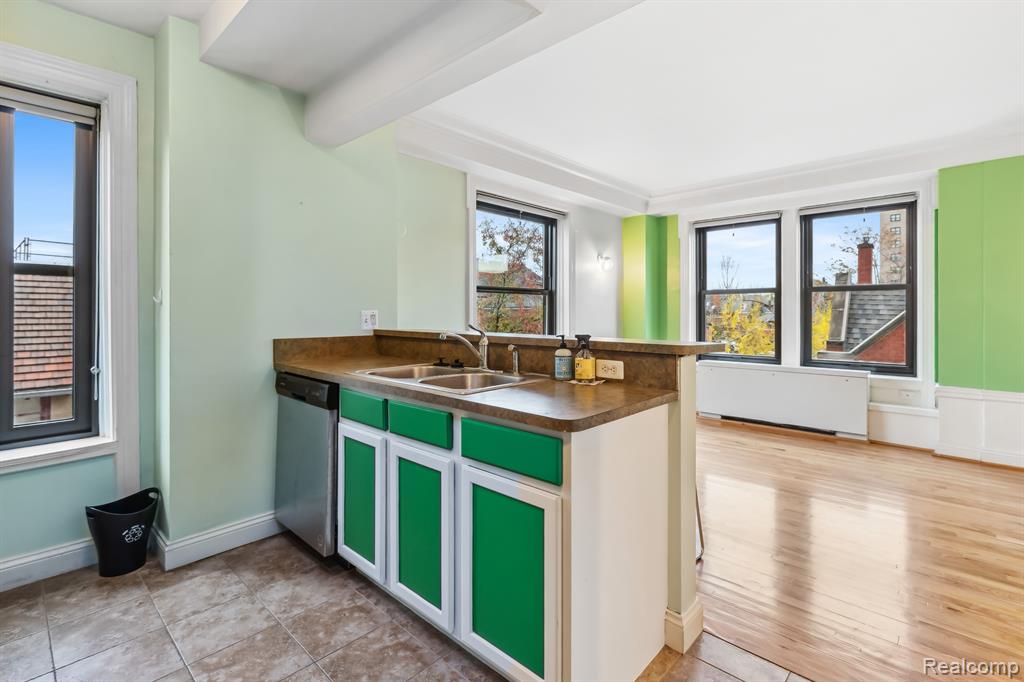 15 E Kirby Street, 229, Detroit, MI 48202 — Photo 5
