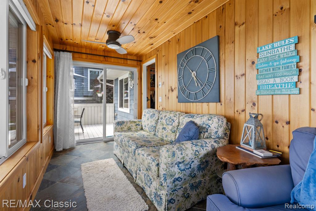 5286 Edgelake Drive, Pinckney, MI 48169 — Photo 28