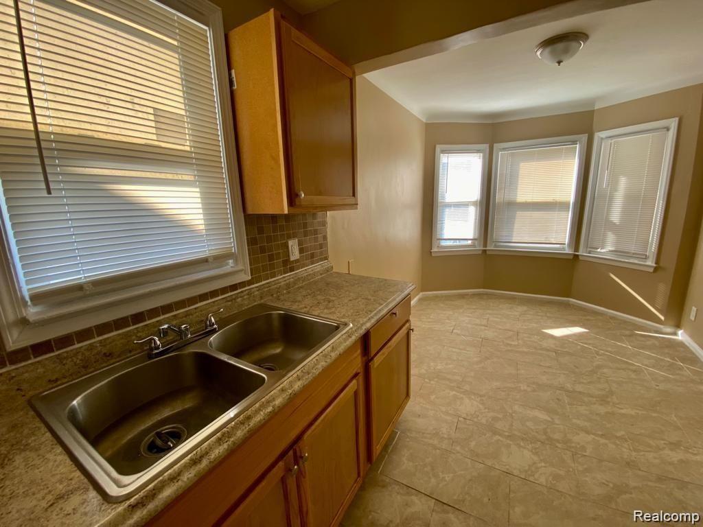 9156 WINTHROP Street, Detroit, MI 48228 — Photo 12