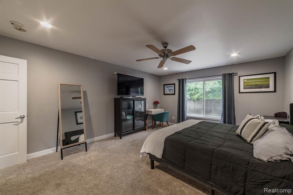 46555 Dequindre Road, Rochester Hills, MI 48307 — Photo 36