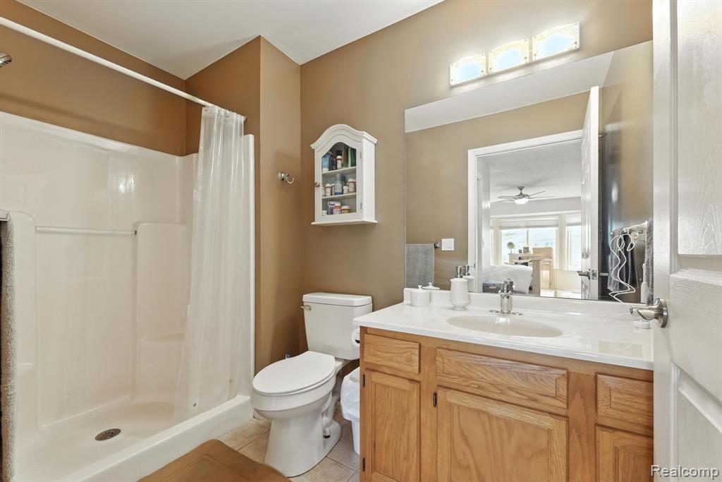 810 Crystal Lane, Marysville, MI 48040 — Photo 11