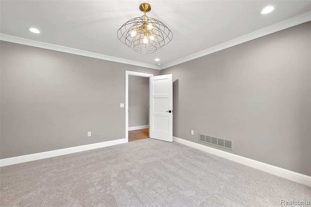 3268 Willis Drive, Oakland, MI, 48306