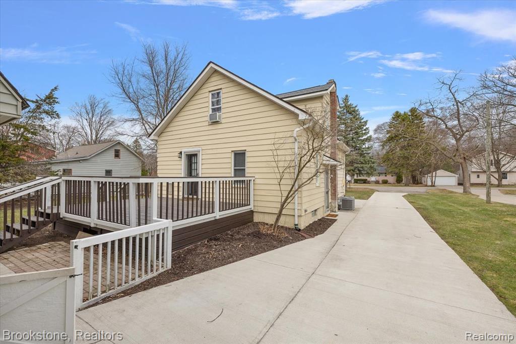 2281 Dexter Road, Auburn Hills, MI 48326 — Photo 31