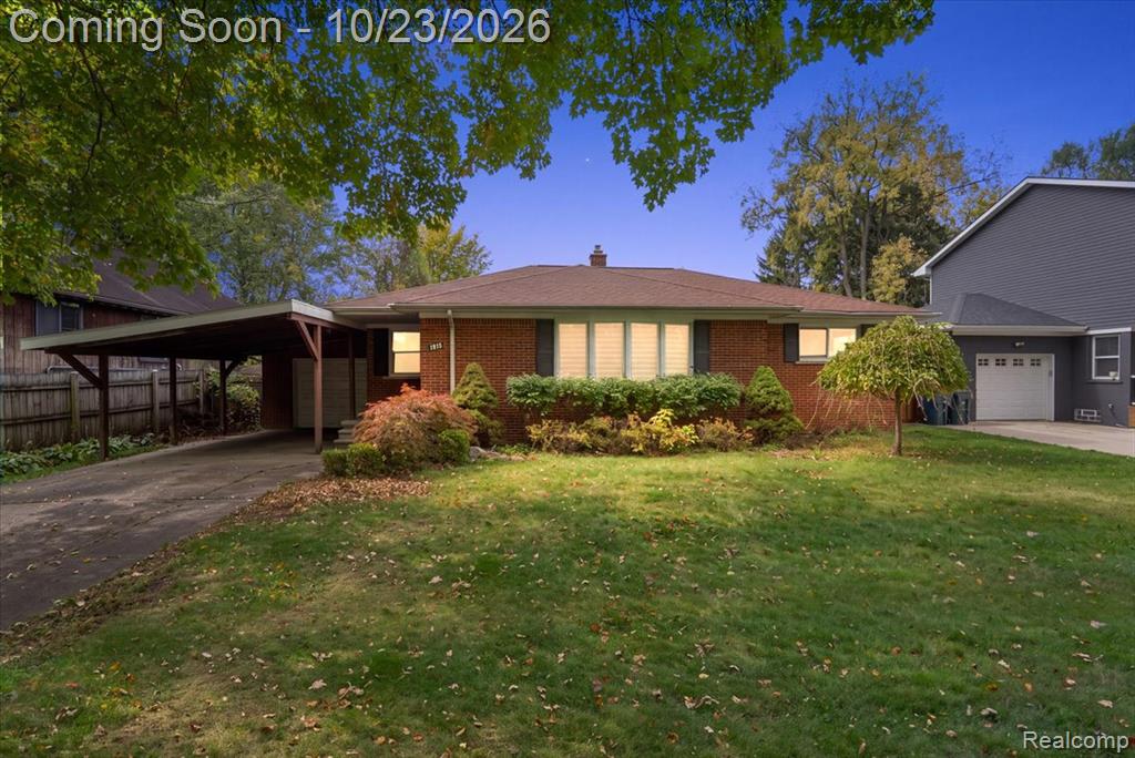 1915 Beech Lane Drive, Troy, MI 48083
