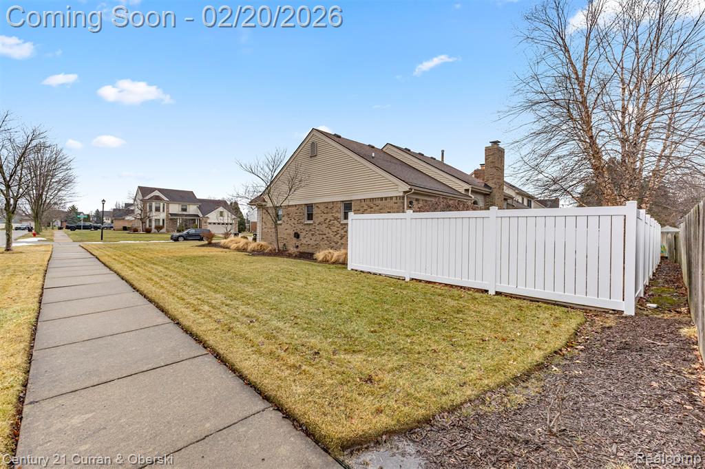 26802 Inverness Street, Woodhaven, MI 48183 — Photo 46