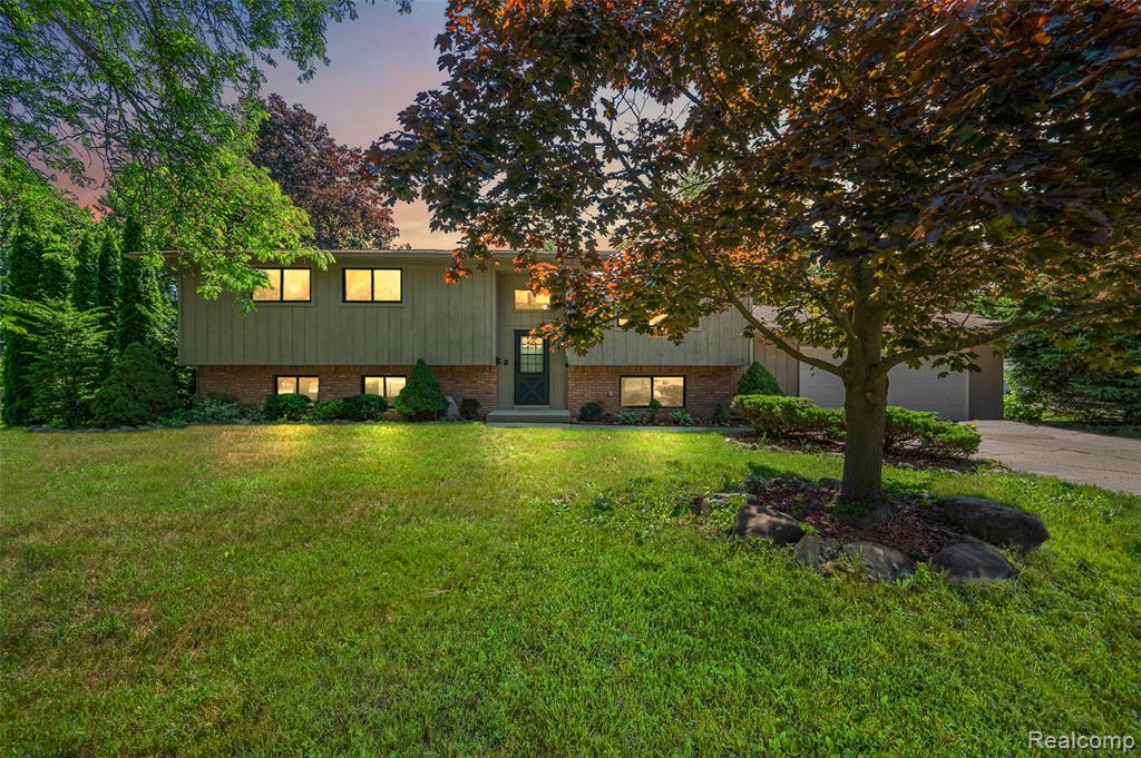 7427 Emerson, Washington, MI — front exterior