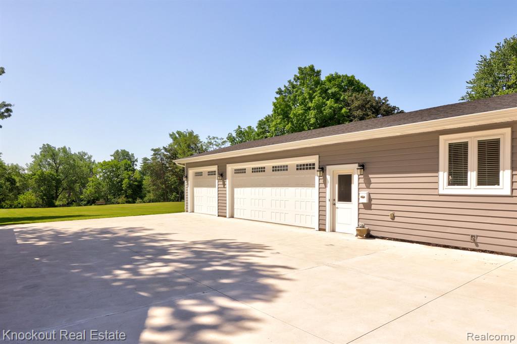 705 W Tuscola Street, Frankenmuth, MI 48734 — Photo 44