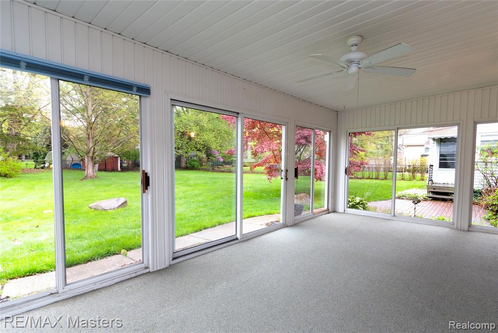 21879 Canterbury Avenue, Grosse Ile, MI 48138 — Photo 15