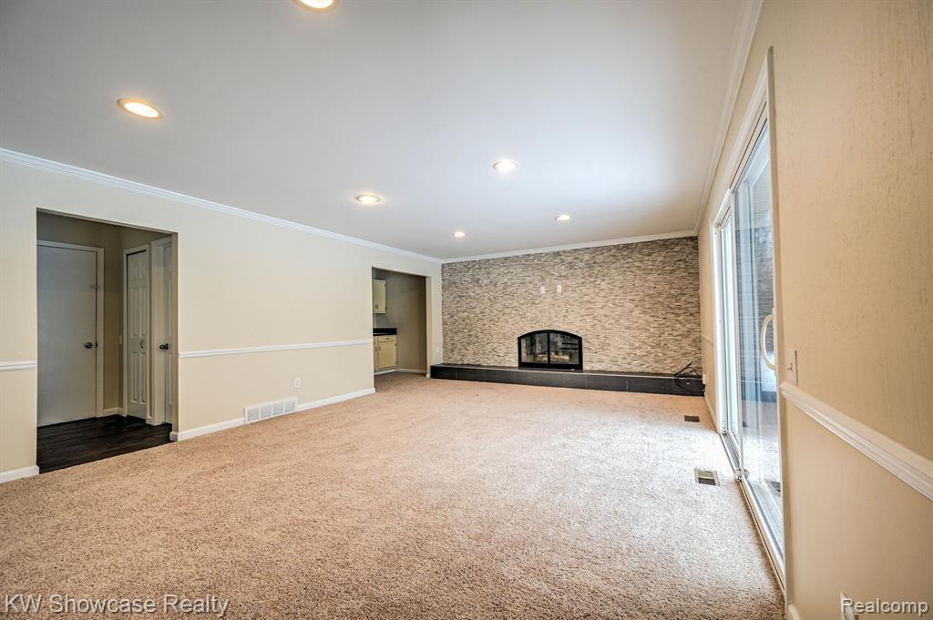 4238 STILL MEADOW Lane, West Bloomfield, MI 48323 — Photo 21