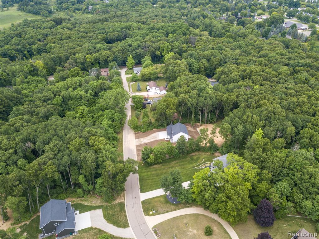 16085 Catalpa Ridge Drive, Holly, MI 48442 — Photo 38