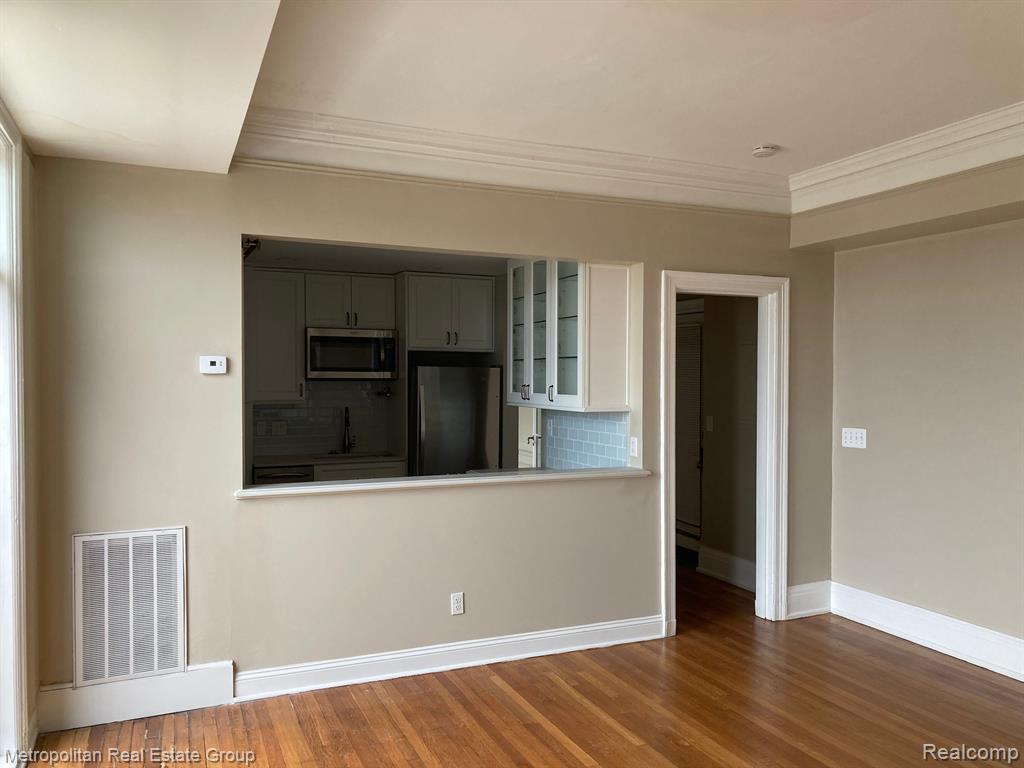 2900 E JEFFERSON Avenue, A-701, Detroit, MI 48207 — Photo 6