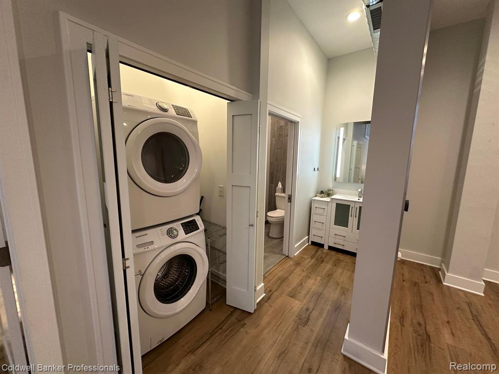 785 FOREST C#2 Street, Wyandotte, MI 48192 — Photo 15