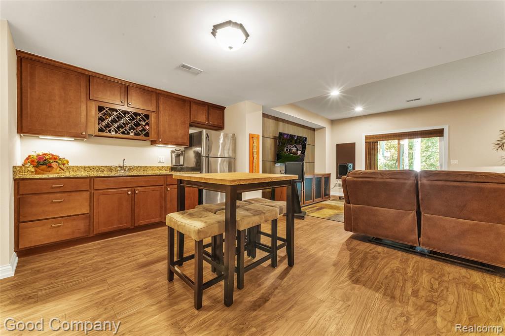 8726 Sunrise Mist Drive, Pinckney, MI 48169 — Photo 23