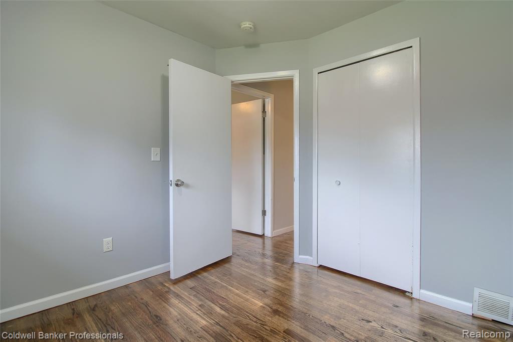 30081 Balmoral Street, Garden City, MI — Photo 19