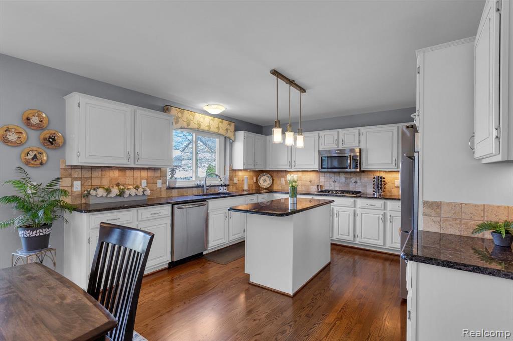 48089 Sonny Drive, Macomb, MI 48044 — Photo 9