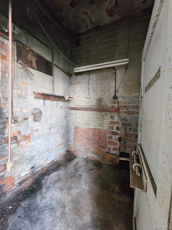 8041 John R Street, Detroit, MI 48202 — Photo 6