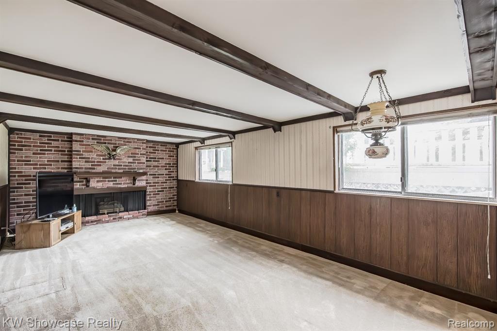 841 DRIBURG Drive, Commerce Twp, MI 48390 — Photo 20