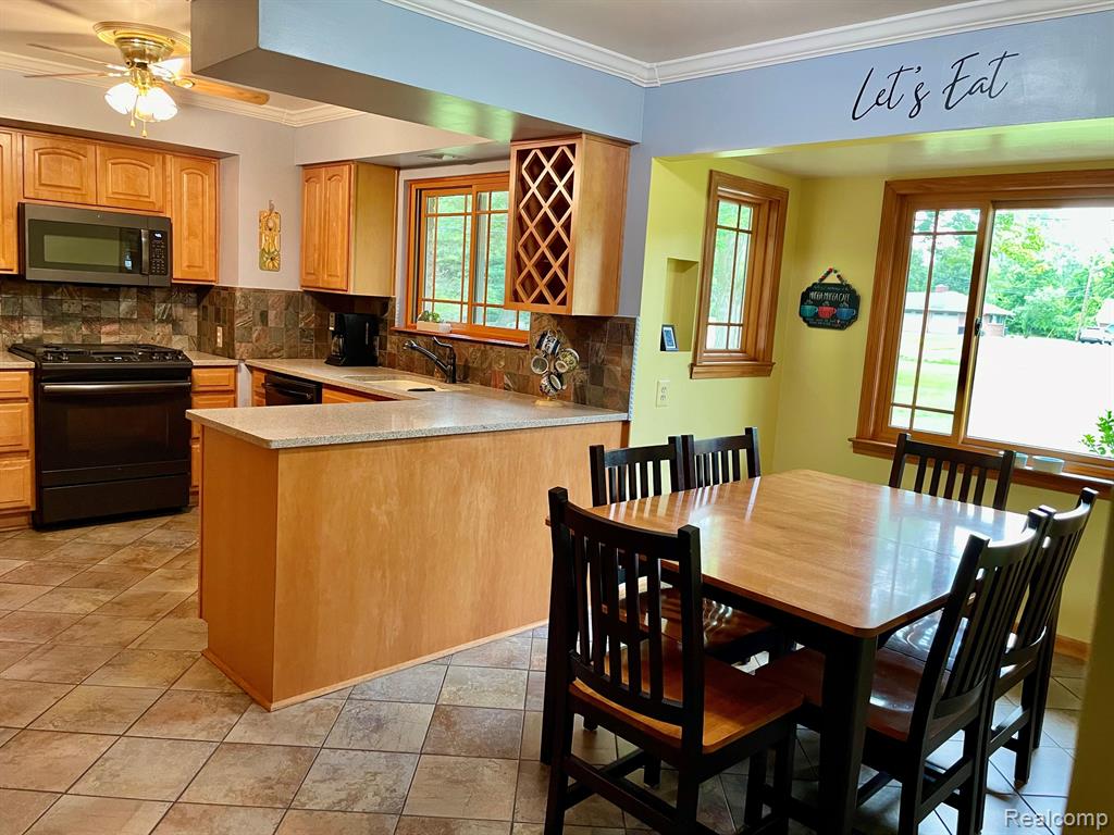 42015 WOODBROOK Drive, Canton, MI 48188 — Photo 6