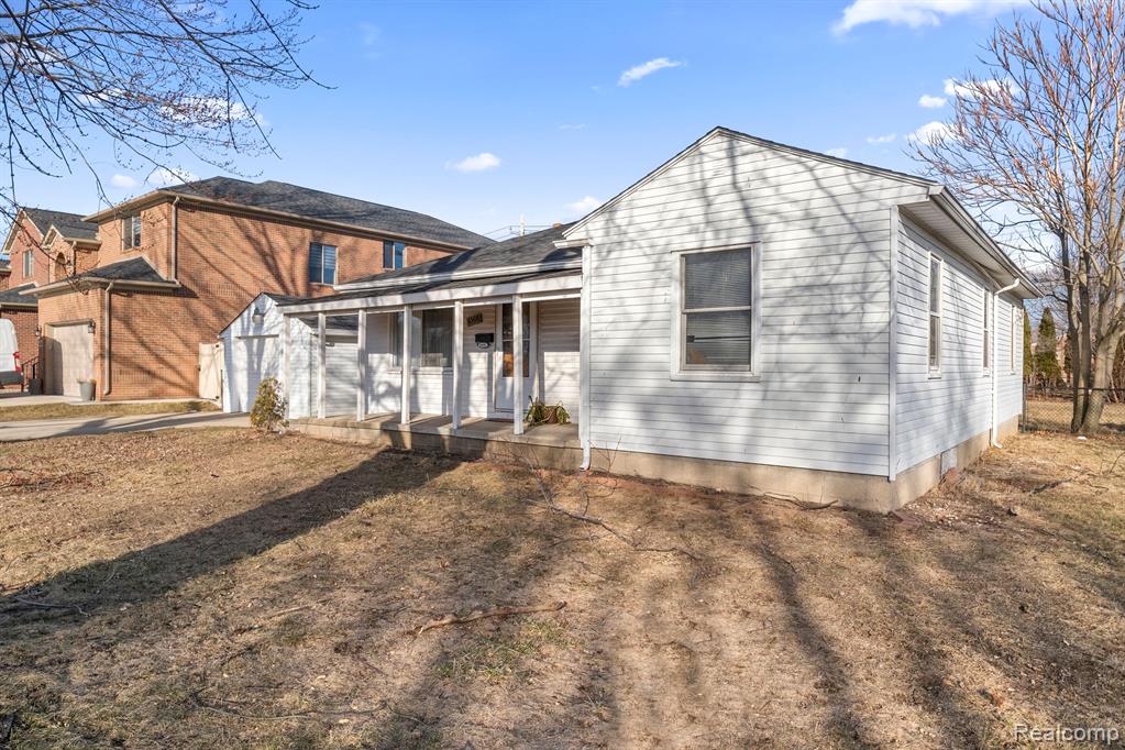 6500 N VERNON Street, Dearborn Heights, MI 48127 — Photo 3