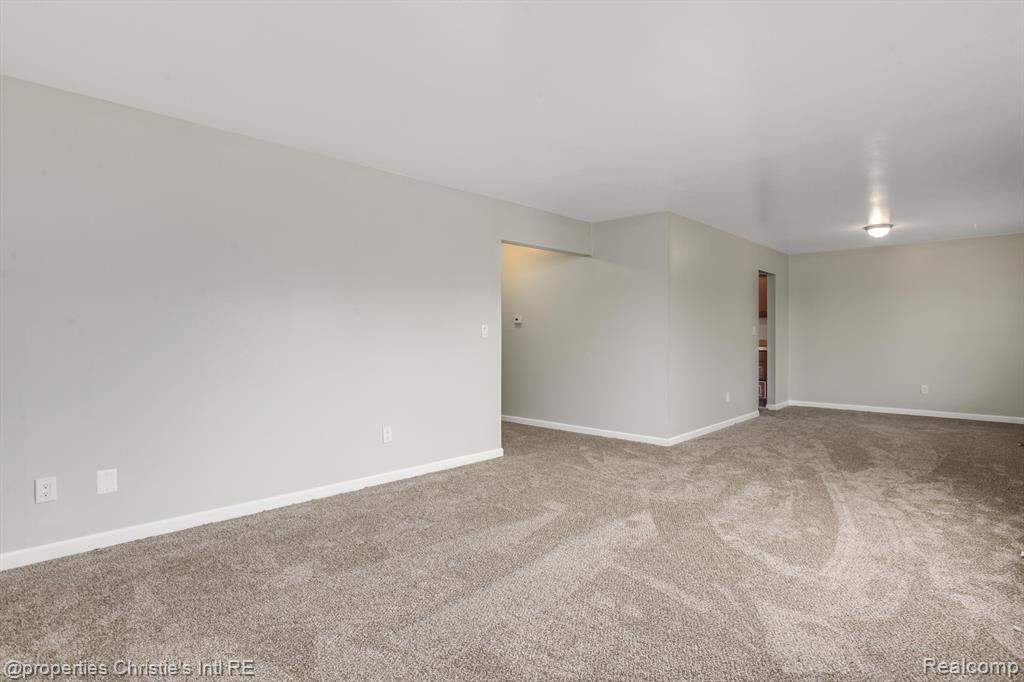 30248 SOUTHFIELD Road, 181, Southfield, MI 48076 — Photo 9