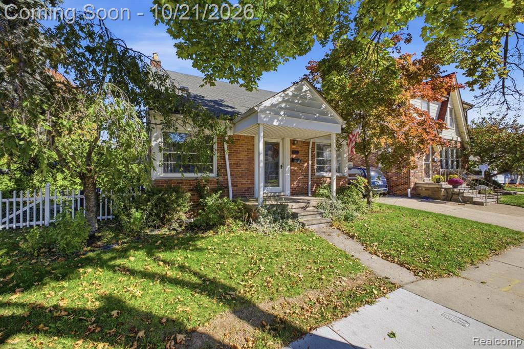 23030 Donaldson Street, Dearborn, MI 48124