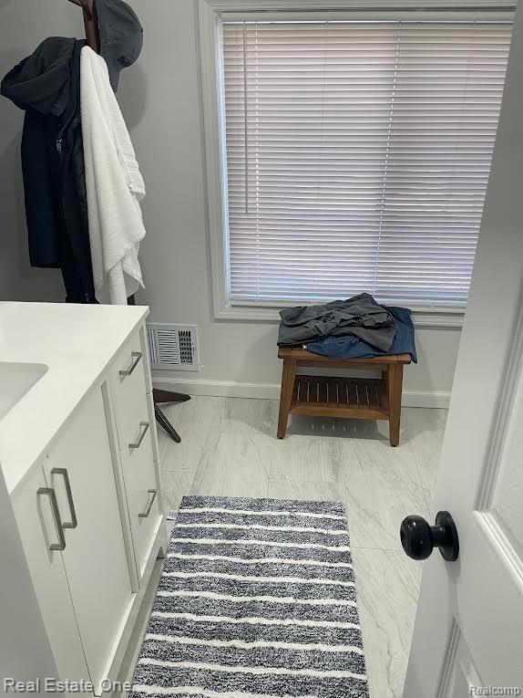 730 Cleophus Parkway, Lincoln Park, MI 48146 — Photo 13